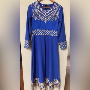 NWOT Vintage Print Long Sleeve Elegant Dress, Crew Neck Long Sleeve Dress size M